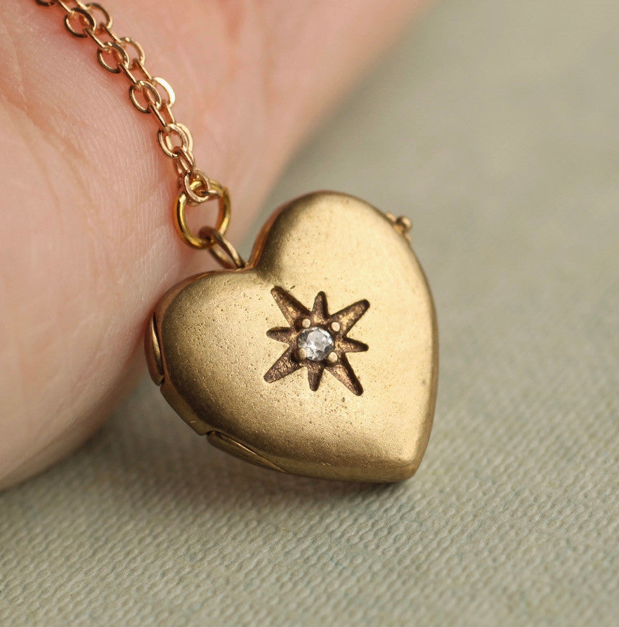 VINTAGE HEART LOCKET WITH STAR